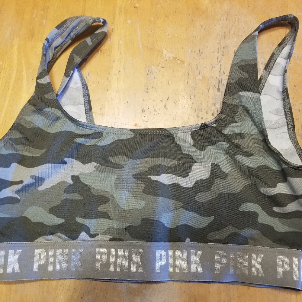 VS PINK Ultimate Sports Bra Camouflage Sz L